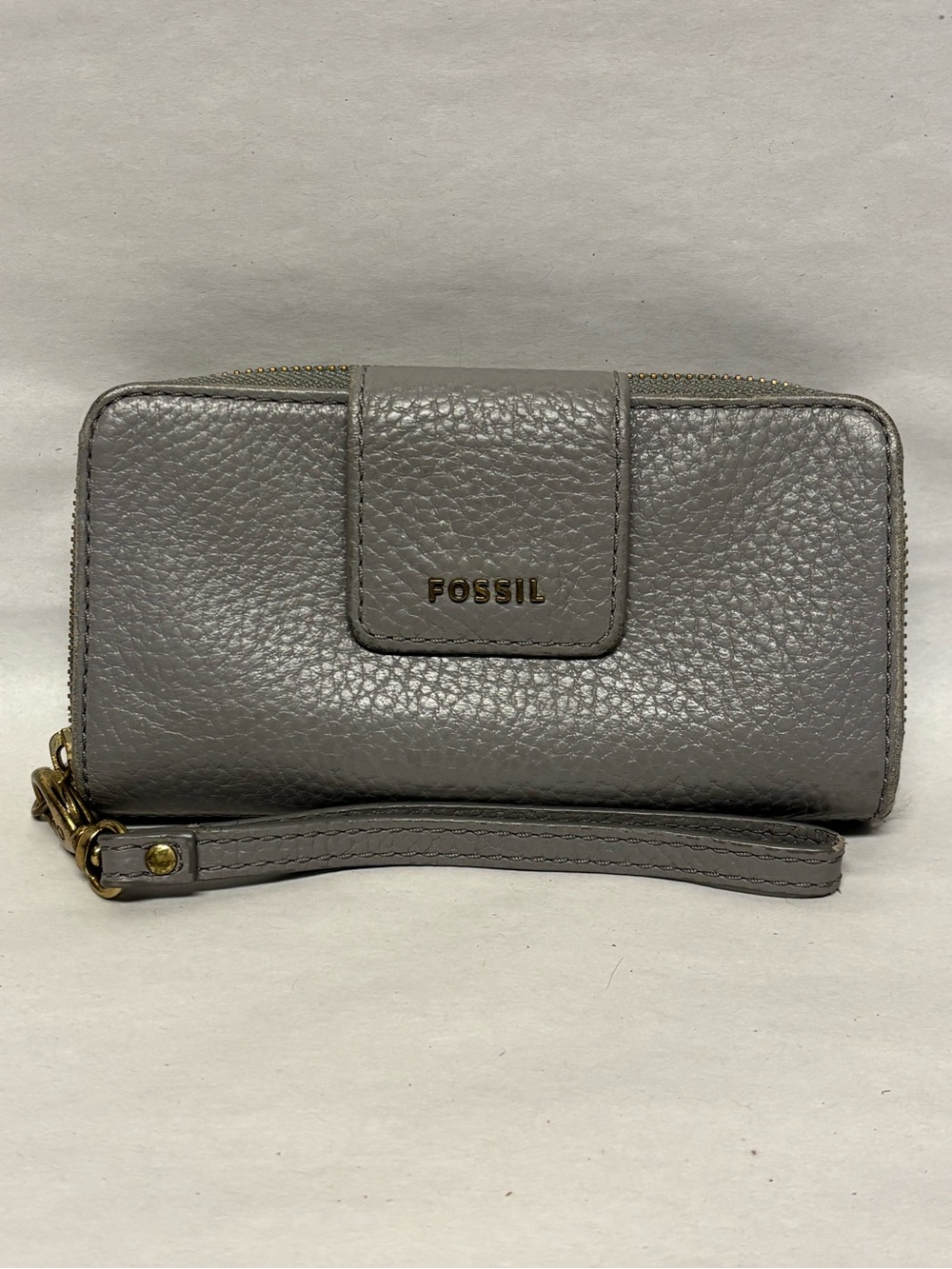 Fossil Madison Gray Pebbled Leather Full Zip Wristlet Wallet #6052